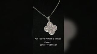 Κομψό κολιέ από ασήμι 925 Lucky Flower